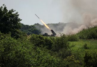 Под Лисичанском продолжаются артиллерийские перестрелки