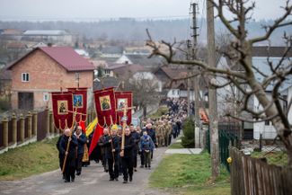 Похороны во Львове украинского солдата, который погиб при обстреле города Попасна в Луганской области