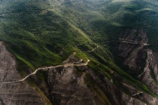 Горные дороги в районе Сулакского каньона