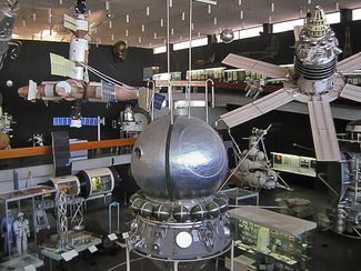 Зал ракетной техники в Музее истории космонавтики имени К. Э. Циолковского в Калуге