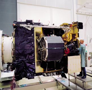 Космический аппарат «Розетта» во время тестов на вибрацию