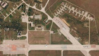 Спутниковый снимок авиабазы «Саки» незадолго до серии взрывов 9 августа 2022 года