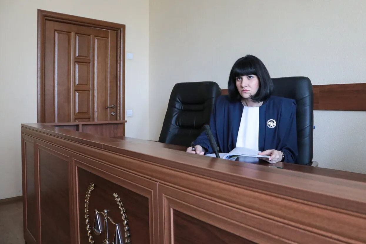 Стас Юрченко / Ґрати