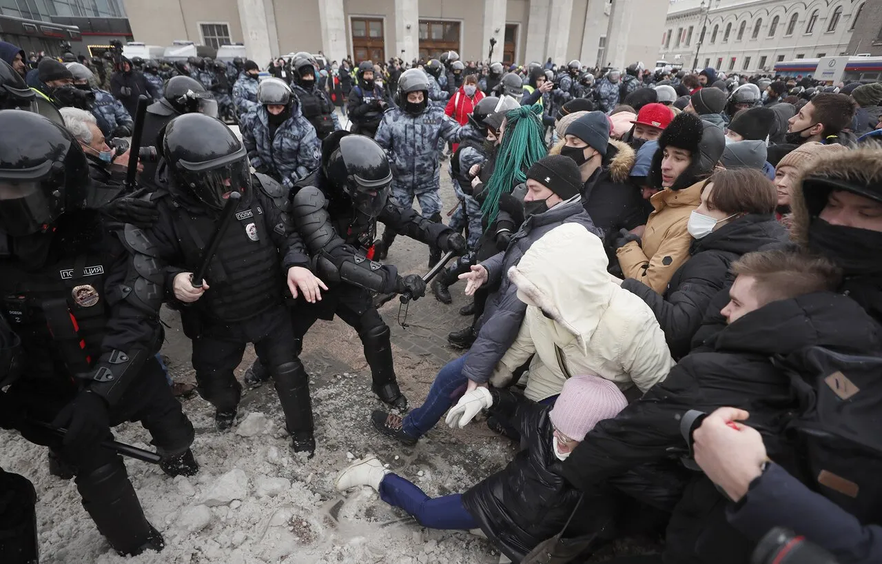 Все, что нас не убивает Протестные акции и рекордные задержания 31 января в  Москве — глазами спецкоров «Медузы» — Meduza