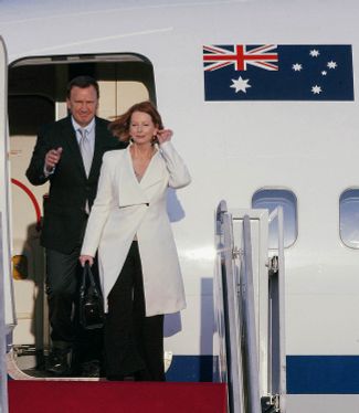 Бывшая премьер-министр Австралии Джулия Гиллард со своим партнером Тимом Мэтисоном
