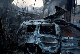Сгоревший автомобиль в Киеве