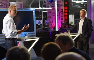 Анатолий Чубайс Алексей Навальный во время теледебатов на телеканале «Дождь», 24 июня 2015-го
