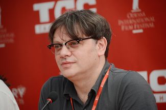 Валерий Тодоровский во время пресс-конференции творческой группы фильма «Географ глобус пропил» режиссера Александра Велединского на Одесском международном кинофестивале, 18 июля 2013 года