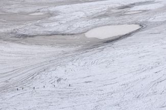 Ученые проводят ежегодный мониторинг Пастерце — крупнейшего ледника Австрии, который стремительно тает