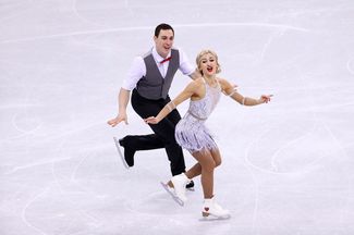 Выступление Алены Савченко и Бруно Массо в короткой программе на Олимпийских играх в Пхенчхане