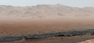 Вид на Хребет Веры Рубин, снятый «Кьюриосити»