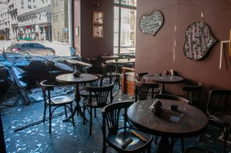 Харьковское кафе после обстрела