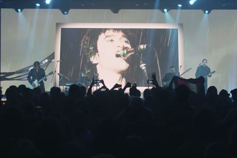 https meduza io shapito 2019 08 28 v moskve proshel grandioznyy kontsert billi aylish posmotrite chto vy propustili