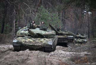 ВС РФ на танках Т-80 под Лиманом