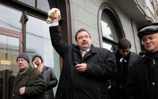 Геннадий Гудков на митинге на Болотной площади в Москве, 10 декабря 2011 года