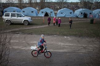 Лагерь для раздачи еды и ночевки в Крыму во время массовых отключений электроэнергии