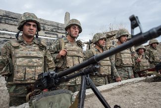 Военнослужащие армии Нагорного Карабаха, 8 октября 2015 года