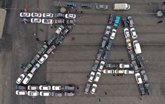 Car flash mob in Crimea, March 5, 2022