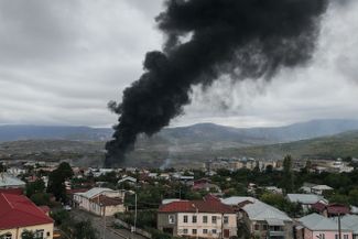 Вид на Степанакерт после обстрела, 4 октября 2020 года