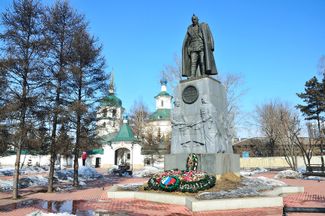 Памятник Александру Колчаку в Иркутске