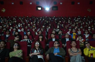 Кинотеатр в провинции Шаньси, 10 апреля 2012 года