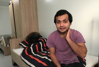 Афганец Зия жалуется на жизнь в общежитии для беженцев, но не жалеет о переезде в Германию. Берлин, 22 января 2016 года