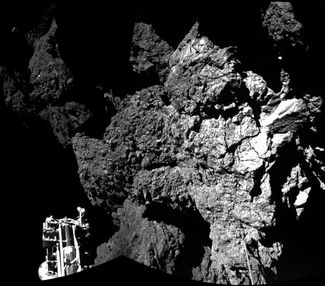 Первое фото «Филы» при спуске на поверхность кометы