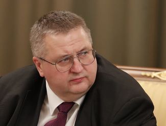 Вице-премьер Алексей Оверчук на заседании нового кабинета министров. Москва, 2020 год