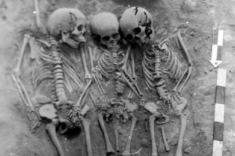 The earliest known plague outbreak happened in what is now Russia 5,500 years ago. Scientists found the evidence in ancient teeth.