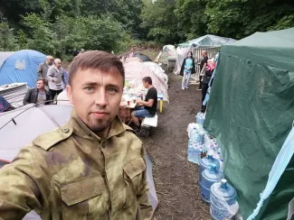 Фаиль Алсынов в лагере защитников Куштау летом 2020 года