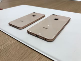 Золотистые iPhone 8 и 8 Plus