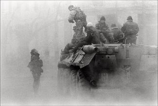 Российские военные в центре Грозного. Январь 1995 года