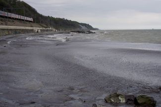 Oil spill into the sea. Tuapse. April 25, 2026