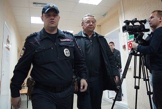 Бывший совладелец группы компаний «Ренова» Евгений Ольховик после заседания в Сыктывкарском городском суде, 7 сентября 2016 года