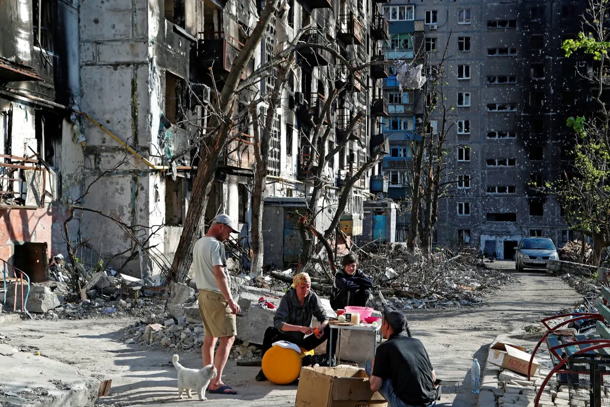 Если еще раз будет такая война — либо мы уедем, либо умрем, третьего не  дано» В конце мая Россия объявила о взятии Мариуполя. Вот как теперь живет  почти уничтоженный город — Meduza