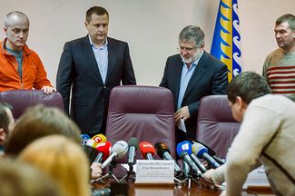 Андрей Денисенко, Борис Филатов, Игорь Коломойский (слева направо). 11 мая 2014-го