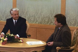 Борис Ельцин дает интервью председателю ВГТРК Олегу Попцову, 19 февраля 1992 года