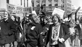 Марш феминисток, требующих всеобщего права на аборт и равенства условий труда. Бостон, 8 марта 1970 года
