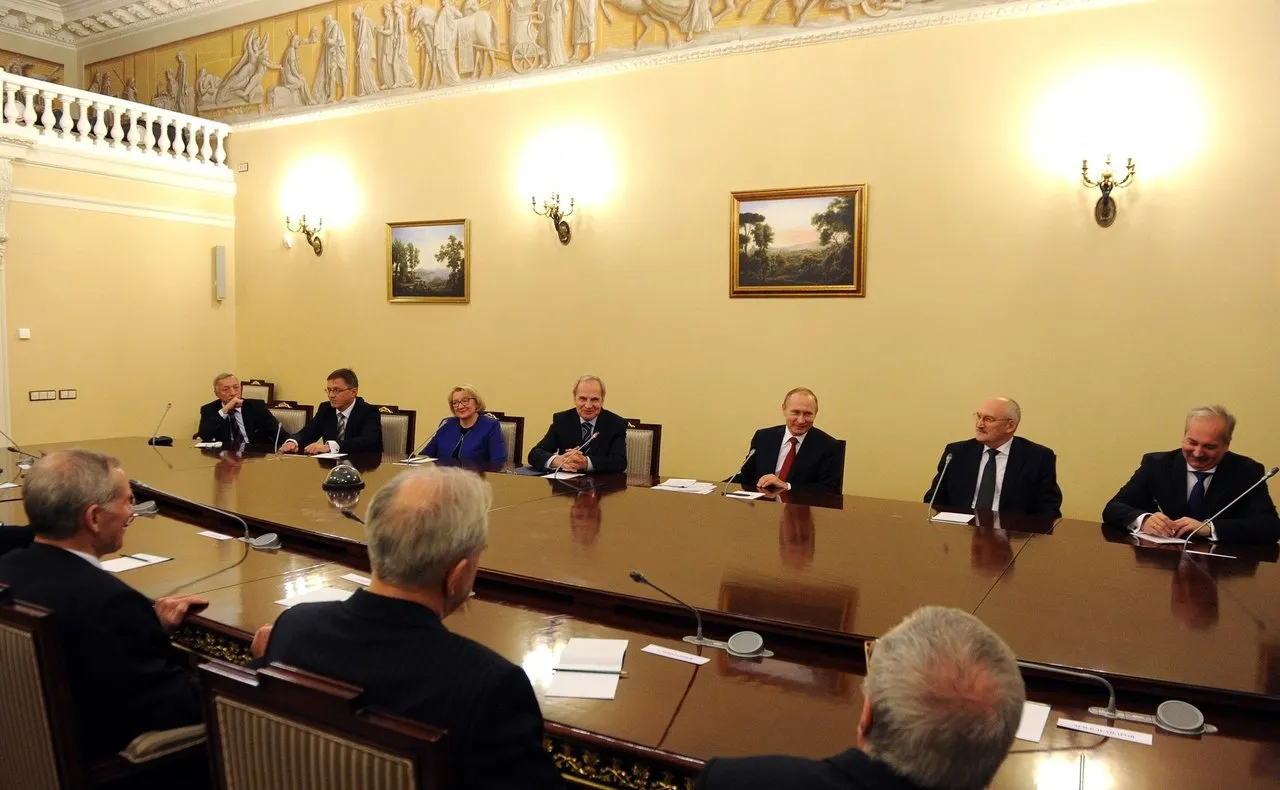 <a href="http://kremlin.ru/events/president/news/50925/photos/42818" target="_blank">Kremlin Press Service</a>