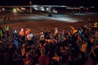 Отправление Solar Impulse 2 из Финикса. 12 мая 2016 года