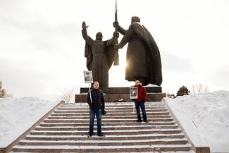 Авторы акции «Бессмертный полк» Сергей Лапенков и Сергей Колотовкин (слева направо)