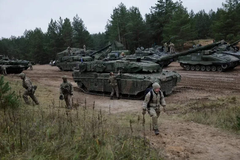 ‘Putin’s less afraid of war than of peace’: What independent military analysts have to say about the risk of Russia invading the Baltic states