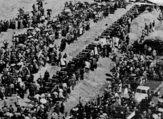 A mass funeral takes place in Sharpeville, South Africa, for victims of the Sharpeville Massacre in which 69 people were killed when police opened fire on demonstrators protesting against the government’s apartheid policies and the arrest of their leaders. March 30, 1960.
