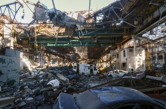 Разрушенные здания завода «Азовмаш»