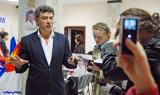 Boris Nemtsov at his campaign headquarters before the Sochi mayoral election, April 26, 2009.