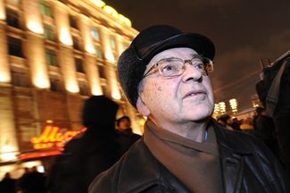 Дмитрий Зимин на митинге в защиту 31-й статьи Конституции (о свободе собраний). 31 декабря 2010 года