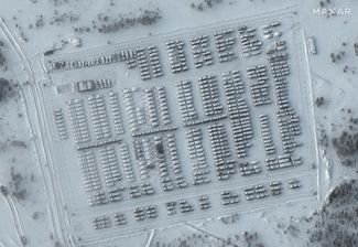 Спутниковая фотография российской военной техники в городе Ельня в Смоленской области перед началом вторжения в Украину. 19 января 2022 года