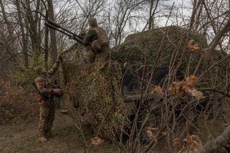 Бойцы мобильного подразделения ПВО 117-й механизированной бригады в Запорожской области