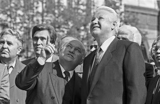 Празднование Дня города в Москве. Юрий Лужков и Борис Ельцин. 1993 год