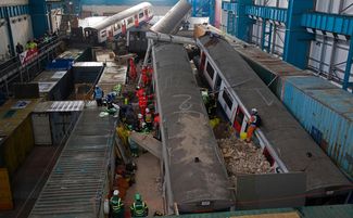 Имитация падения здания на станцию лондонского метро, 1 марта 2016 года